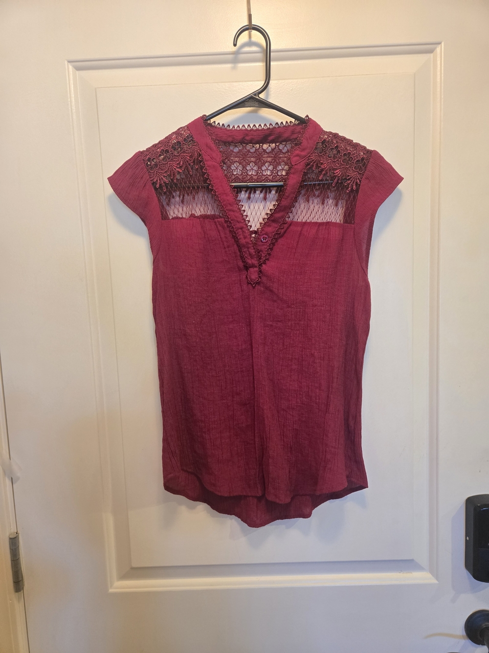 Sweet Wanderer Berry Lace-Yoke Cap Sleeve Blouse